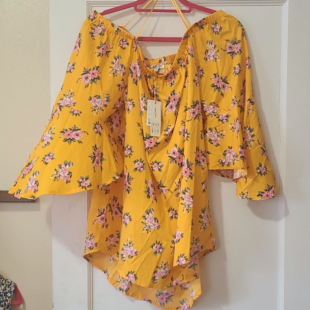 Off shoulder blouse